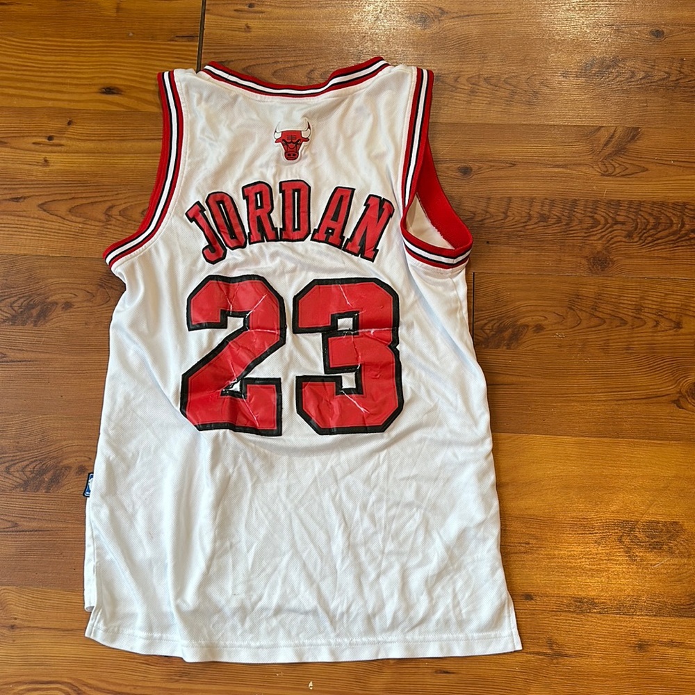 Jordan #23 Bulls jersey